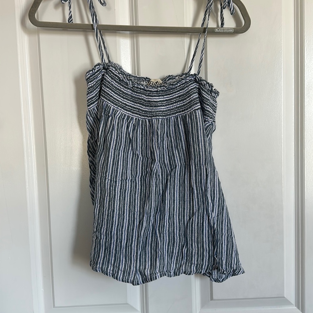 3/$20 Blue striped flowy tank top